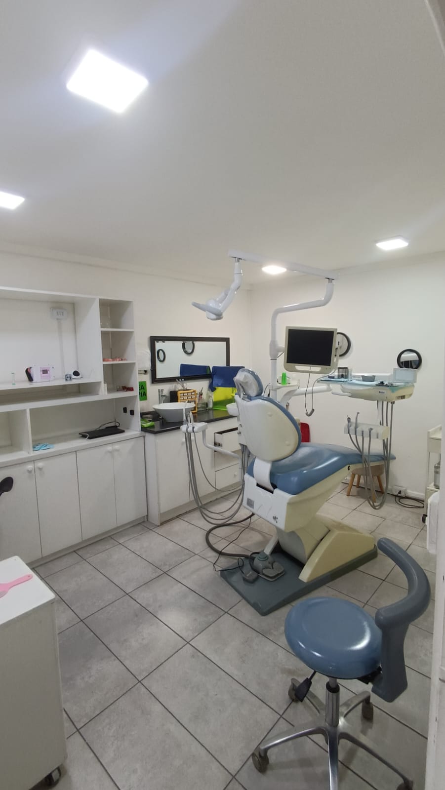 Box dental equipado de Denticlass